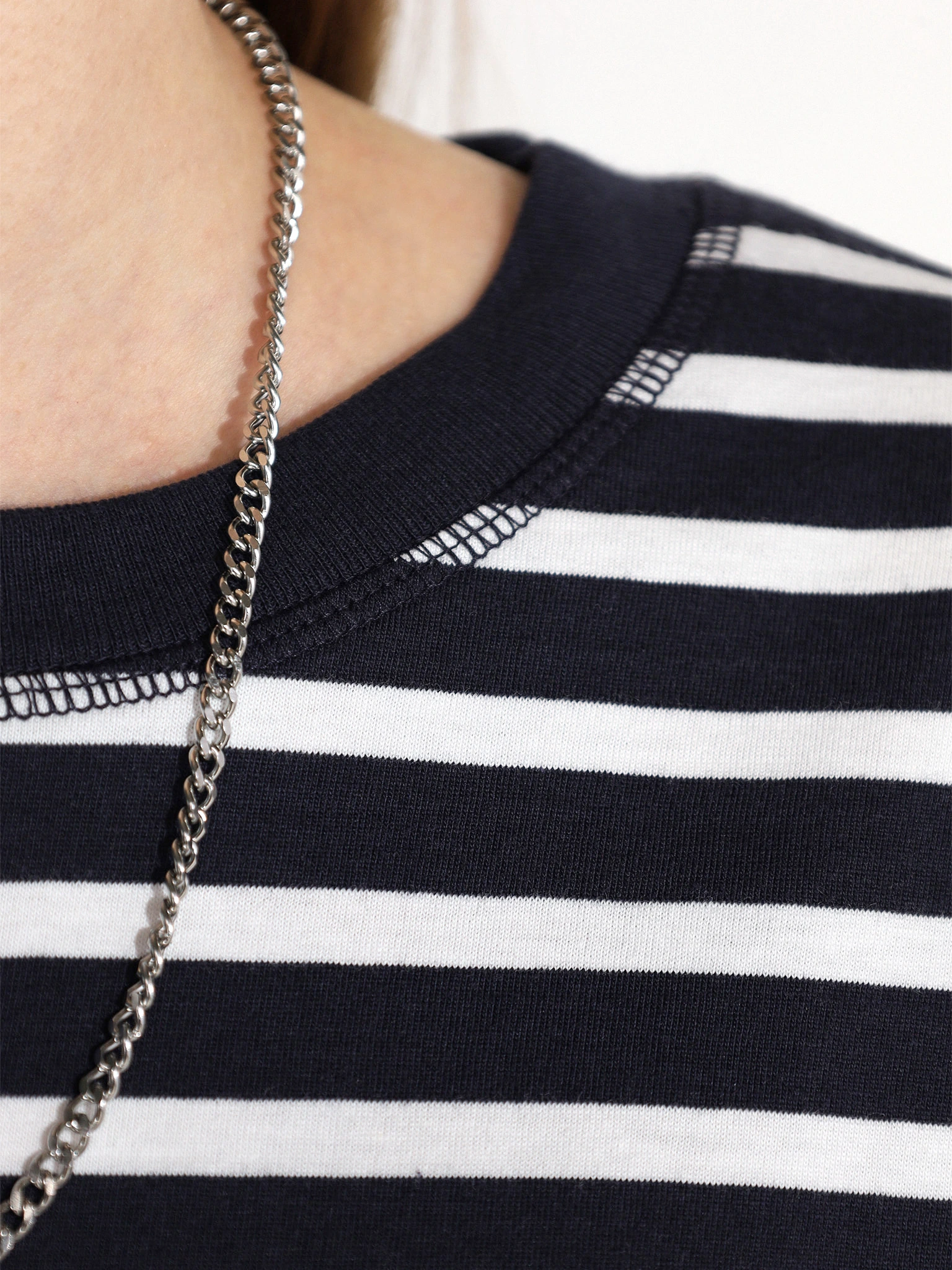 Футболка в темно-синюю полоску из хлопка